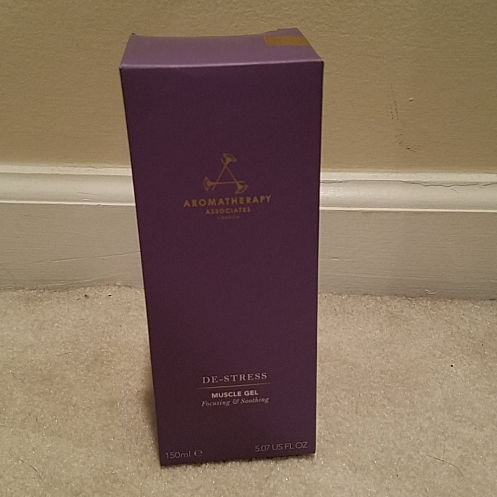 NEW Aromatherapy Associates De-Stress muscle gel